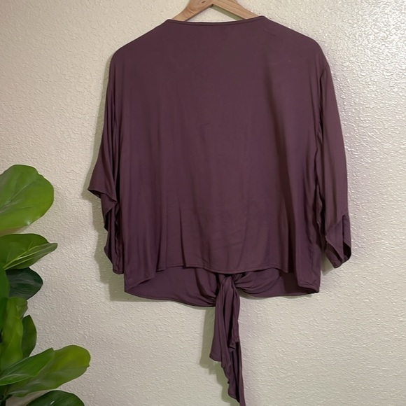 Love Stitch vneck front tie blouse - Picture 6 of 9